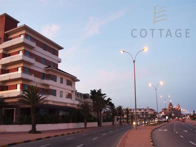 Cottage Carrasco Монтевидео Экстерьер фото